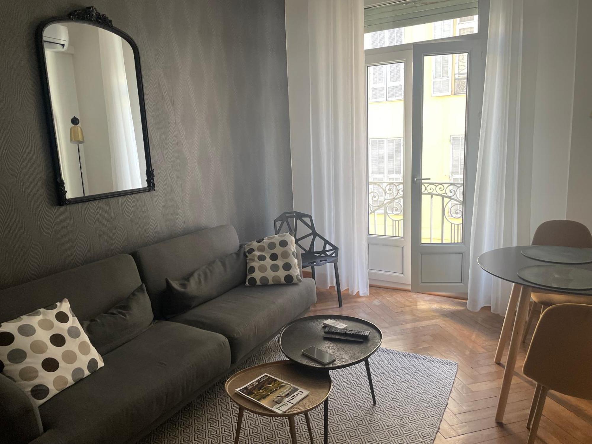 Superbe Appartement Au Coeur De Niza Exterior foto